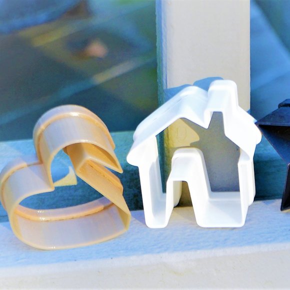 3 Mug Christmas Cookie Cutter - Picture 3 of 10